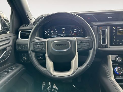 Used 2024 GMC Yukon XL Denali w/ Advanced Technology Package AWD/4WD image 15