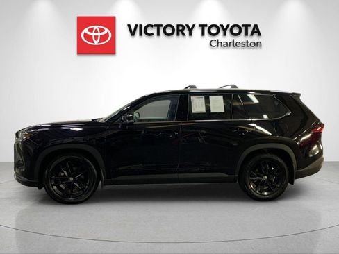 Used 2026 Toyota Grand Highlander AWD image 2
