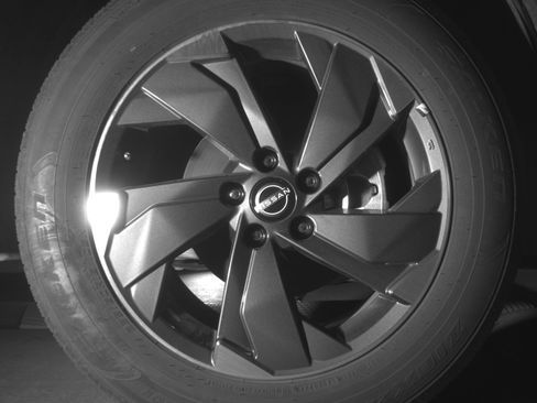 Used 2025 Nissan Rogue SV image 13