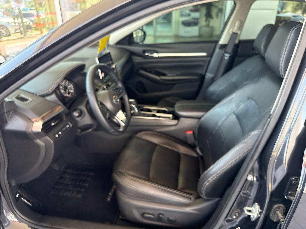 Used 2020 Nissan Altima 2.5 Platinum FWD image 10