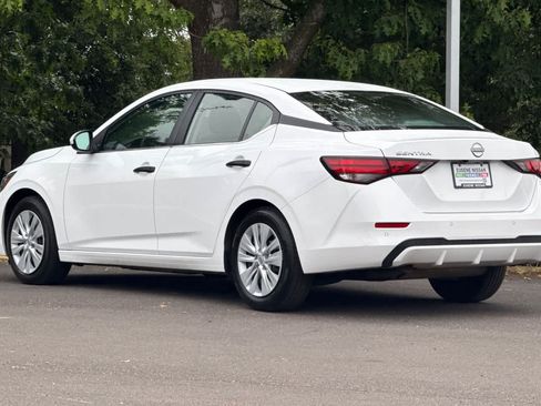 Used 2024 Nissan Sentra S FWD image 6