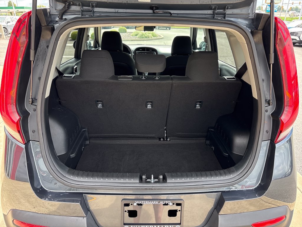 Used 2022 Kia Soul LX w/ Technology Package FWD image 23