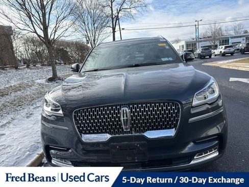 Certified 2023 Lincoln Aviator Reserve w/ Equipment Group 201A image 2