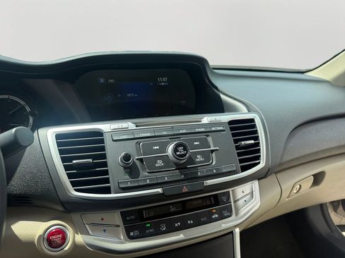 Used 2013 Honda Accord EX image 18