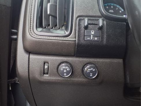 Used 2018 GMC Canyon SLT w/ Driver Alert Package AWD/4WD image 17