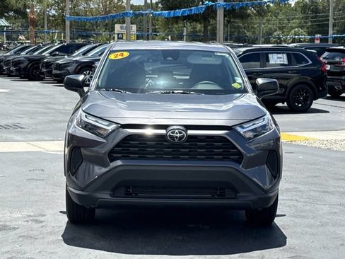 Used 2024 Toyota RAV4 LE FWD image 4