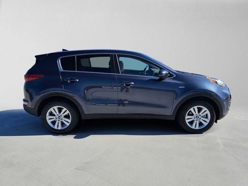 Used 2017 Kia Sportage LX AWD/4WD image 2
