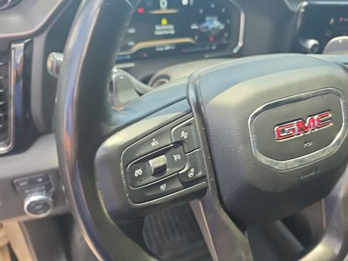 Used 2023 GMC Sierra 1500 AT4 w/ Technology Package AWD/4WD image 15