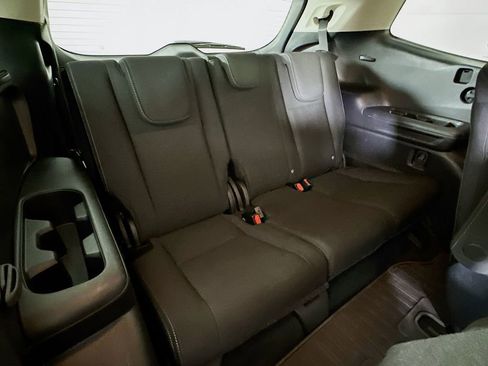 Used 2023 Subaru Ascent Premium w/ Convenience Package image 13