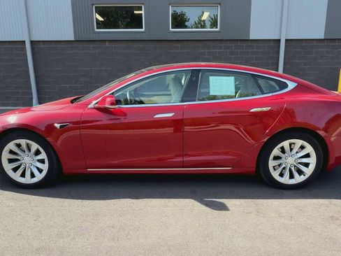 Used 2018 Tesla Model S 75D AWD/4WD image 5