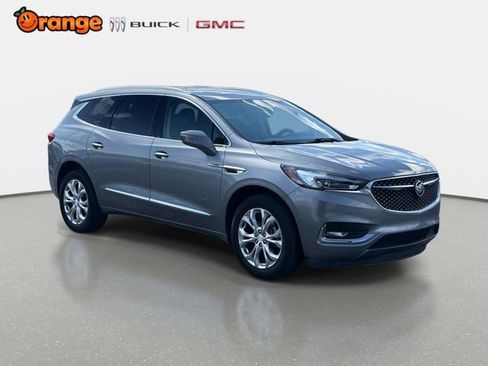 Used 2020 Buick Enclave Avenir w/ Avenir Technology Package FWD image 1