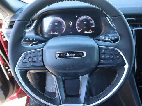 New 2026 Jeep Grand Cherokee Laredo image 3