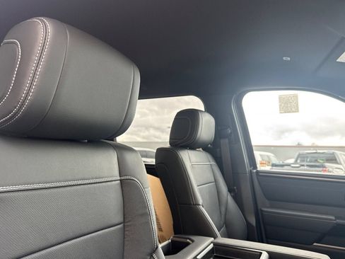 New 2026 Toyota Tundra Limited AWD/4WD image 18