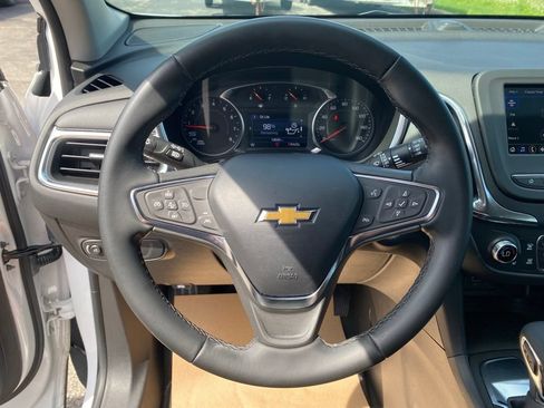 Used 2024 Chevrolet Equinox LT FWD image 14