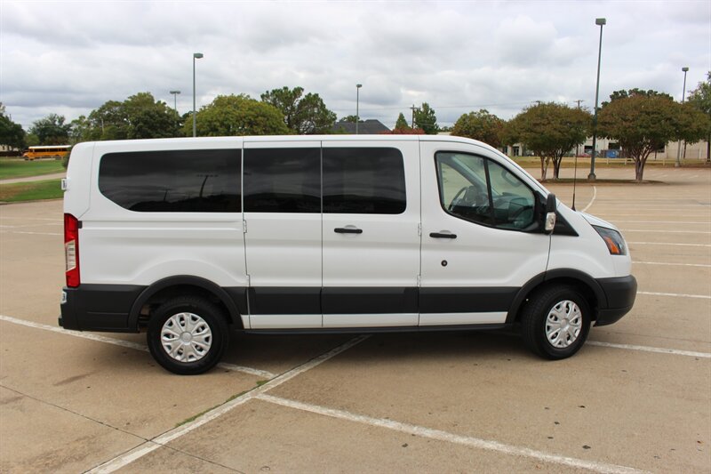 Used 2018 Ford Transit 150 XL RWD image 5