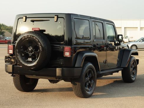 Used 2015 Jeep Wrangler Unlimited Sahara image 7