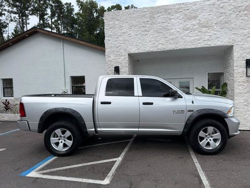 Used 2016 RAM 1500 Express AWD/4WD image 19