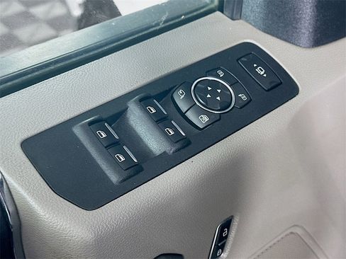 Used 2019 Ford F250 XLT w/ XLT Value Package image 19
