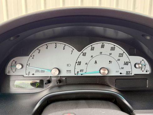 Used 2002 Ford Thunderbird RWD image 22