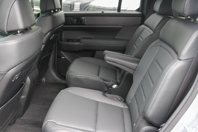 New 2026 Hyundai Santa Fe Calligraphy FWD image 16