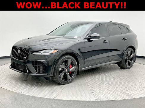 Used 2023 Jaguar F-PACE SVR image 1