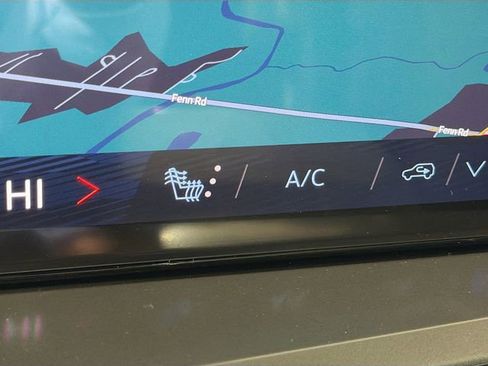 New 2026 Chevrolet Traverse LT w/ Sun and Wheel Package image 21