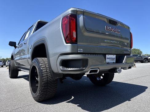Used 2023 GMC Sierra 1500 Denali AWD/4WD image 8