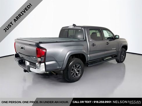 Used 2020 Toyota Tacoma SR5 image 5