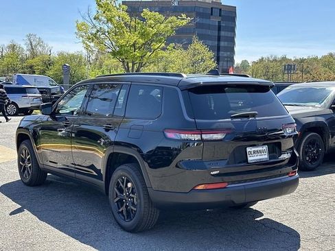 New 2026 Jeep Grand Cherokee L 4WD image 4
