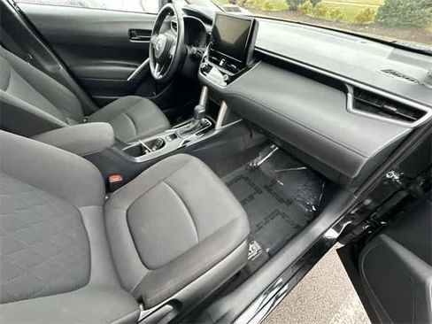 Used 2023 Toyota Corolla Cross LE image 21