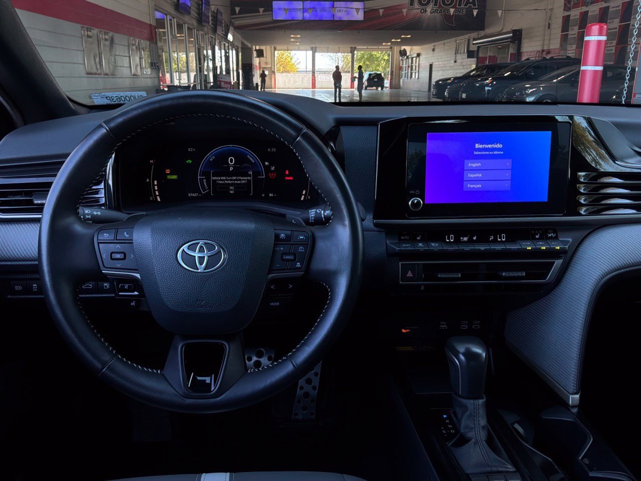 Used 2025 Toyota Camry SE w/ Convenience Package AWD/4WD image 15