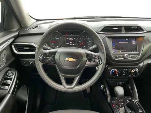 Used 2023 Chevrolet TrailBlazer LS image 18