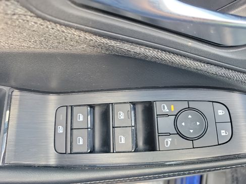 Certified 2023 Nissan Rogue SV FWD image 16