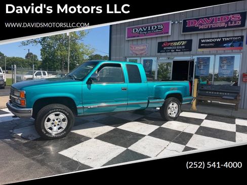 Used 1993 Chevrolet Silverado 1500 4x4 Extended Cab image 1
