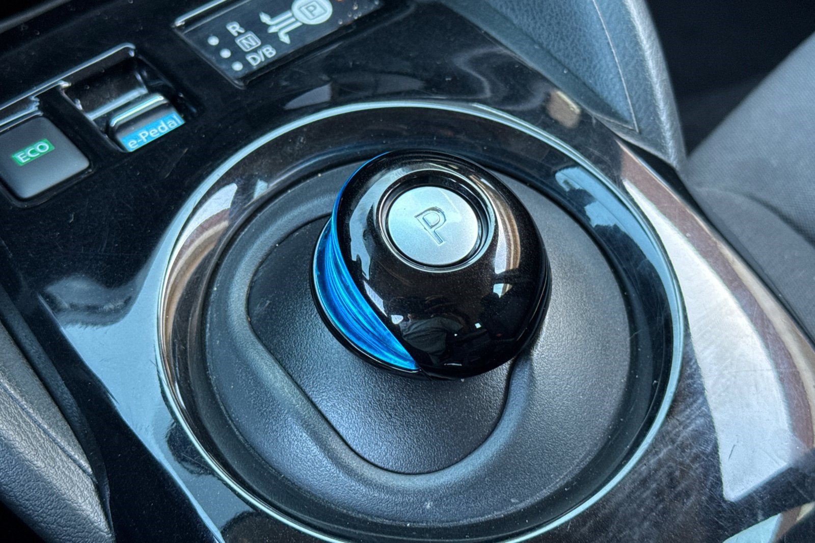 Used 2018 Nissan Leaf SV w/ SV Technology Package FWD image 18