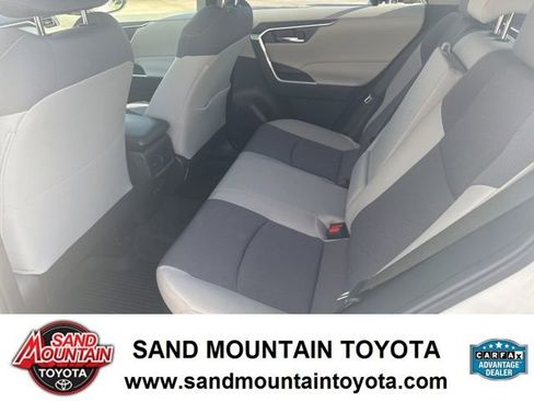 Used 2021 Toyota RAV4 XLE image 14