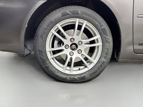 Used 2005 Toyota Camry LE image 14