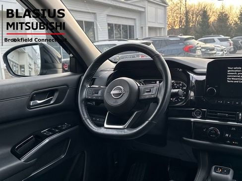 Used 2023 Nissan Pathfinder SL image 20