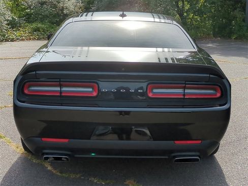 Used 2022 Dodge Challenger R/T Scat Pack image 5
