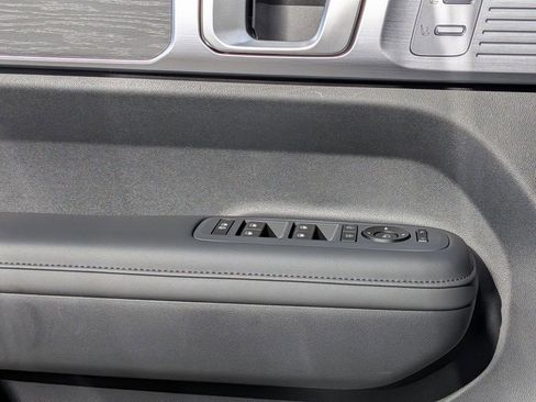 New 2026 Hyundai Santa Fe Limited AWD/4WD image 17