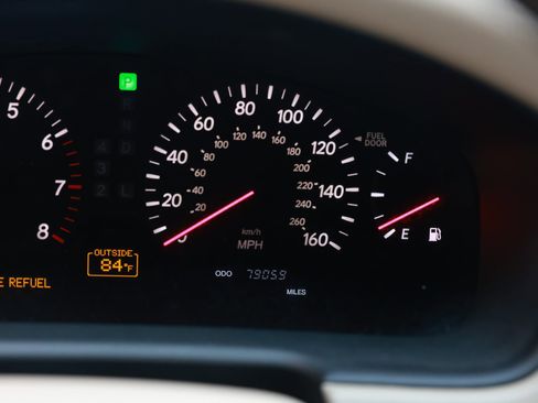 Used 2002 Lexus LS 430 image 56