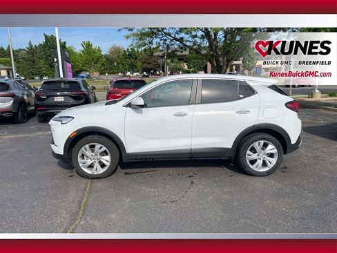 Used 2025 Buick Encore GX Preferred AWD/4WD image 8