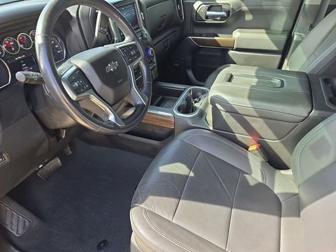 Used 2021 Chevrolet Silverado 1500 RST w/ Redline Edition AWD/4WD image 16