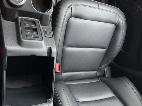 New 2025 Ford Bronco Badlands image 25