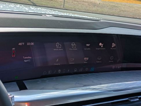 New 2025 Cadillac Escalade IQ Luxury 2 image 19