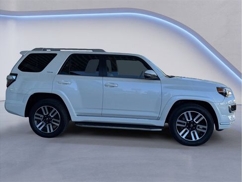 Used 2016 Toyota 4Runner Limited AWD/4WD image 7