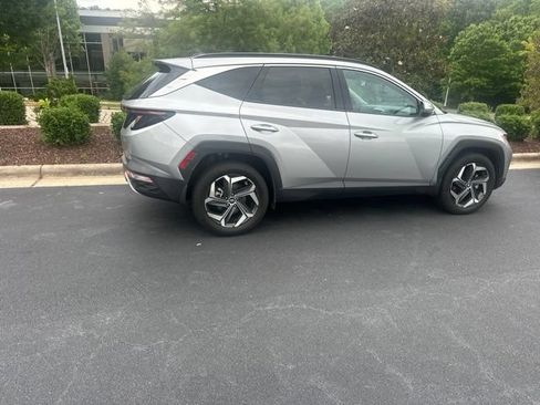 Used 2023 Hyundai Tucson Limited AWD/4WD image 3