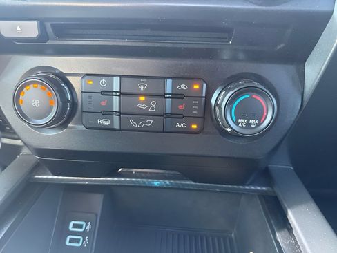 Used 2018 Ford F150 XLT w/ Equipment Group 302A Luxury AWD/4WD image 22