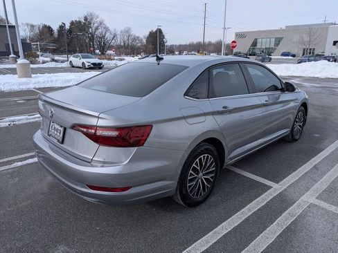 Used 2020 Volkswagen Jetta SE w/ SE Cold Weather Package image 7