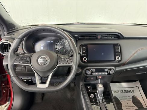 Certified 2021 Nissan Kicks SR w/ SR Premium Package image 3